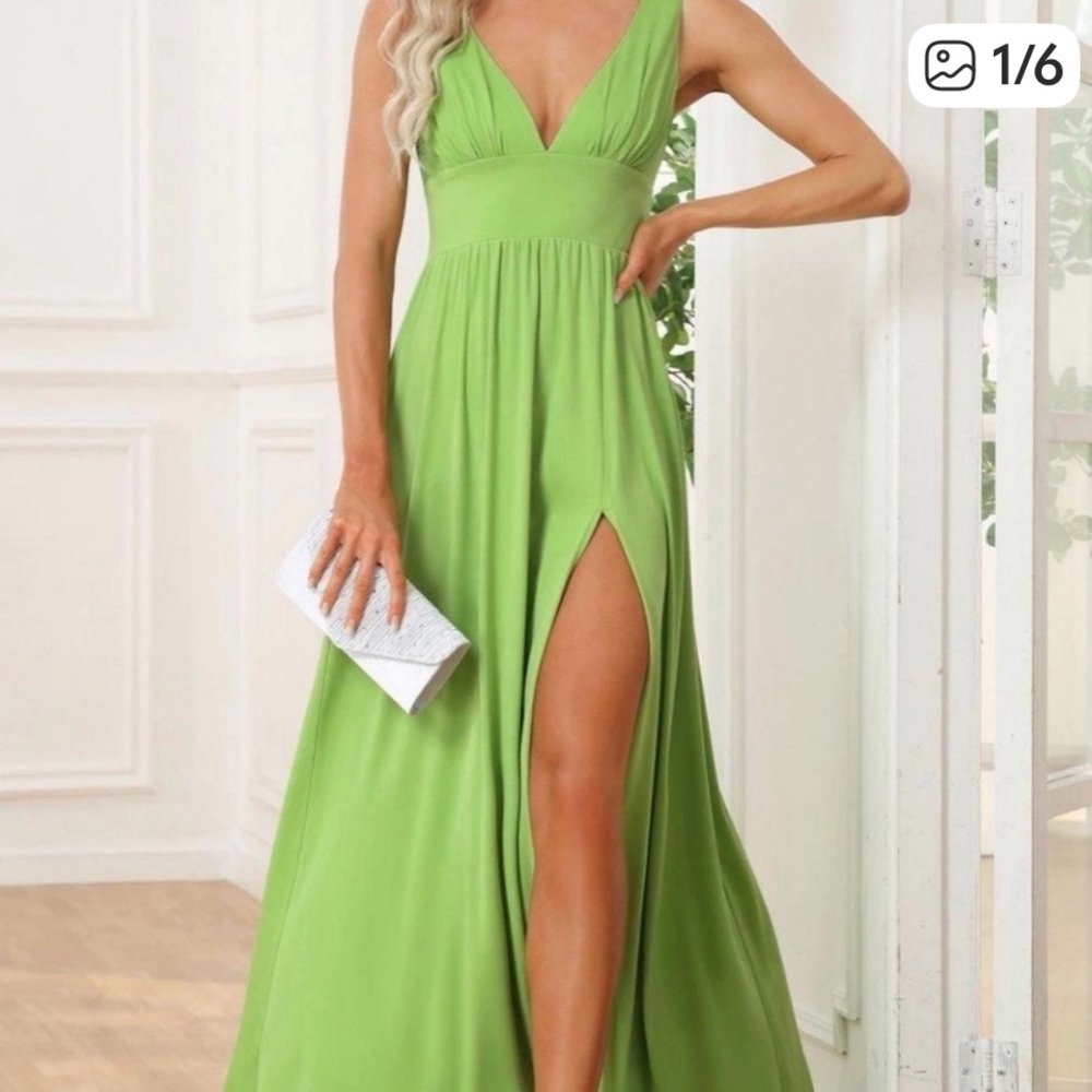 🆕 Ever Pretty Vibrant Green Maxi Dress with Slit V-neck size 22 Prom Bridemaid
